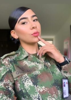 Guzman Rica Militar Culona +2Videos 4